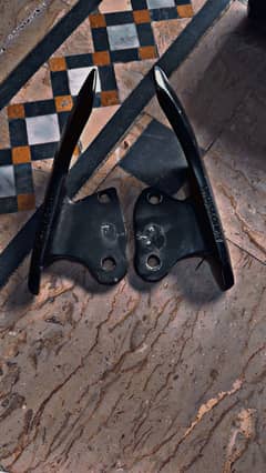 Matte black seat carrier for YBR