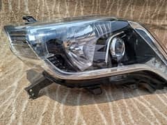 Head lights of Toyota Land Cruiser 2015/16
