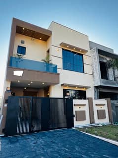 Bahria Town Phase, 8 5 Marla Brand New Beautiful House 2 Marla Extra Land Back Side