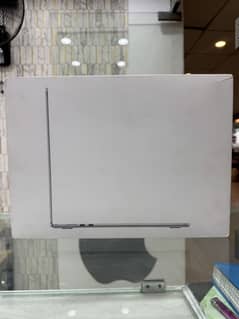 MACBOOK AIR 15 inches