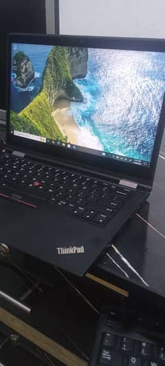 Lenovo Thinkpad Yoga 370 7th gen core i5