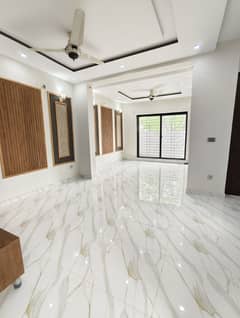 5 Marla Brand New House Park Facing Available For Rent