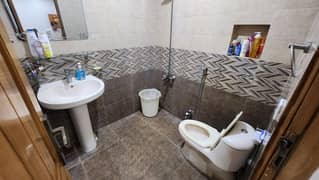 Prime Location (rufi Bungalowsnear PSO kiran memon main 200ft road