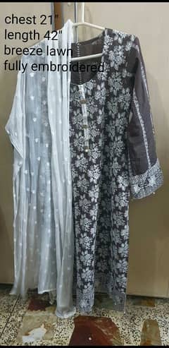 lawn/chikenkari/embroidered