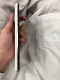 sharp Aquos r6