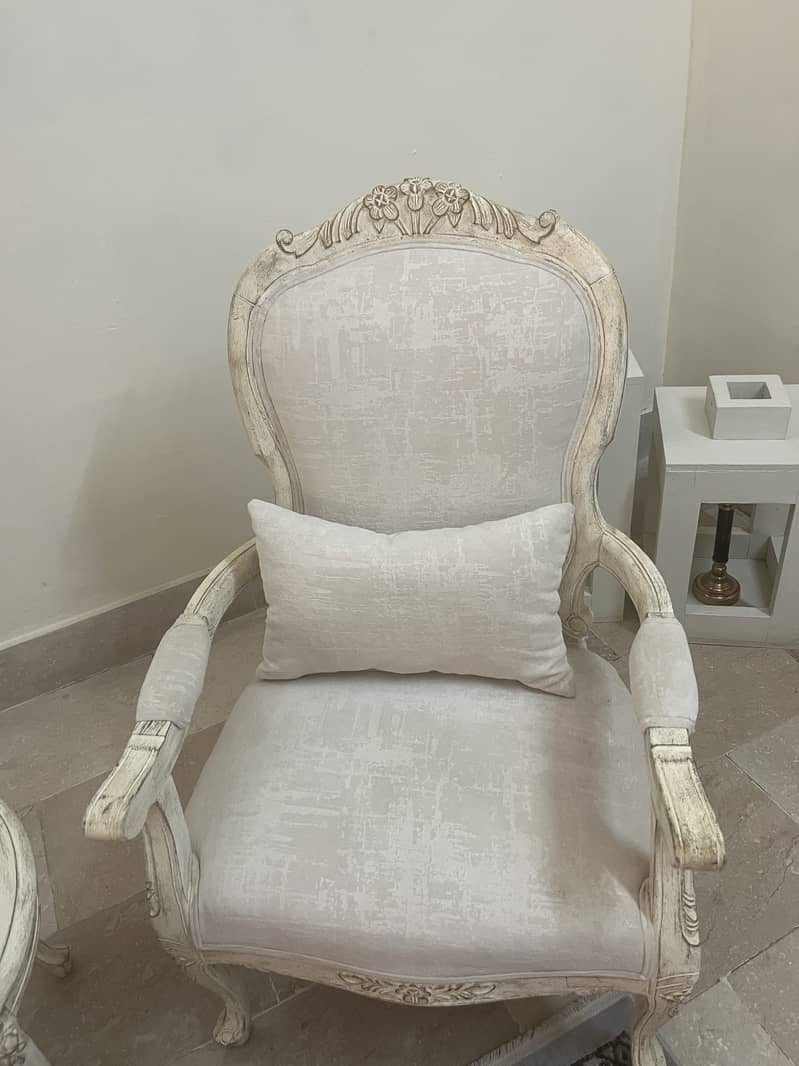 8 seater sofa set with tables 3