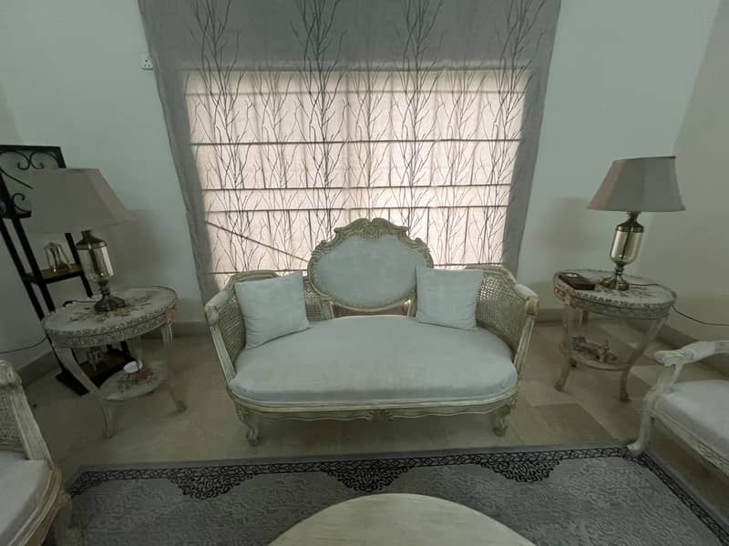 8 seater sofa set with tables 4