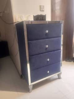 blue velvet chester wd mirror design