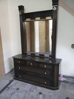 Dressing Table Without Shesha