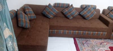 17 setter sofa set ( used like new )