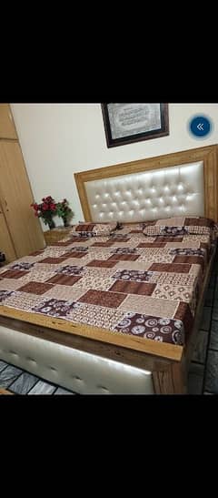 king size bed with side tables