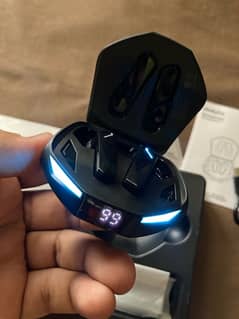 Lenovo Xt 53 gaming earbud