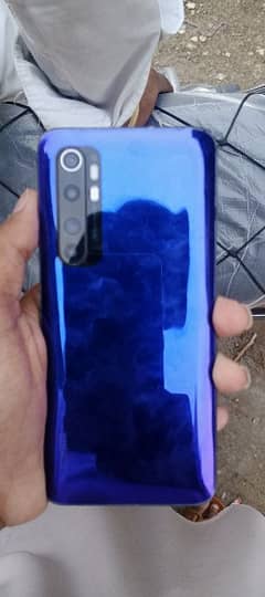 box and mobile 8 128 one line Power Button nhi ha