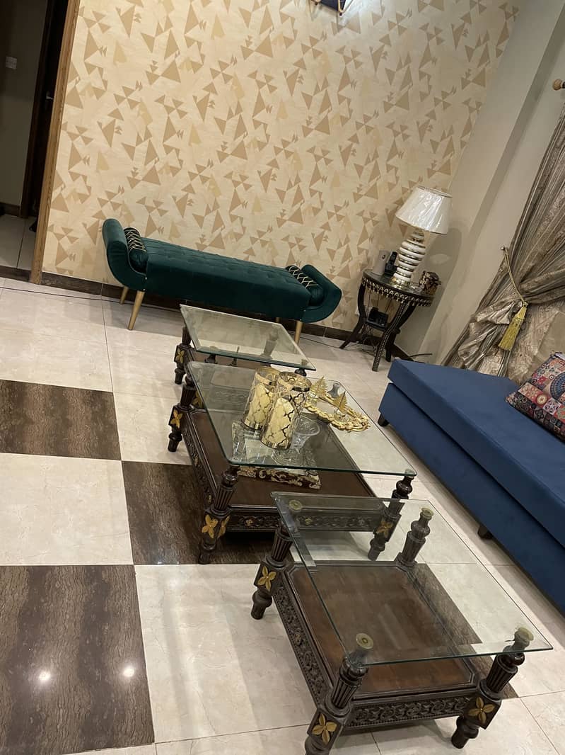 Centre table with two side tables 3