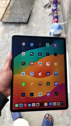 Apple iPad Pro M2 With Apple Pencil