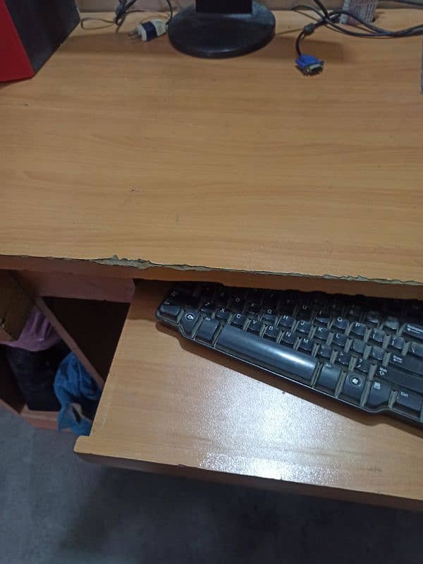 Computer Table 2