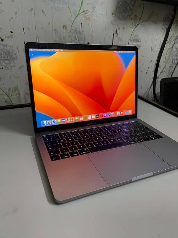 MacBook Pro 2017 Pro 1
