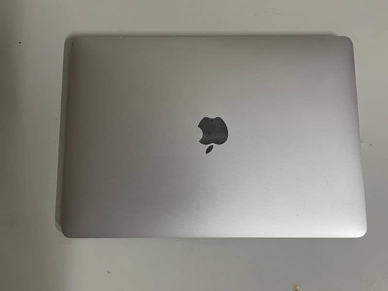 MacBook Pro 2017 Pro 3