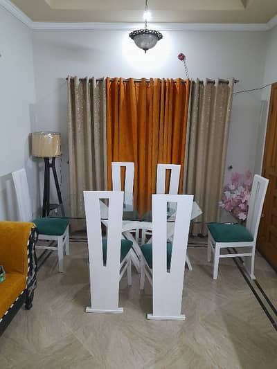 6 Seater Dinning Table