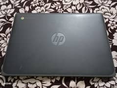 tuch screen. and keyboard. storage 4/32. USB 2 option. and one momery card