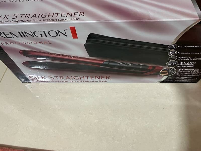 Remington S9600 Ceramic Coated Straightener - Red 12