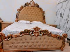 Chinioti wooden bed and dressing table