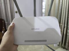 TP-Link TL-WR845N 3 antenna Router
