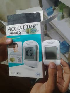 Accu CHEK instant s meter
