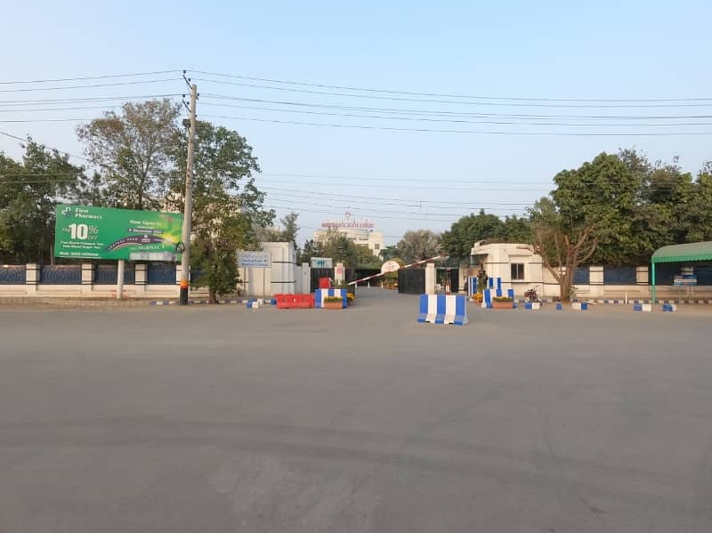 Prime Location Residential Plot For Sale Is Readily Available In Prime Location Of Central Park - Block G 3