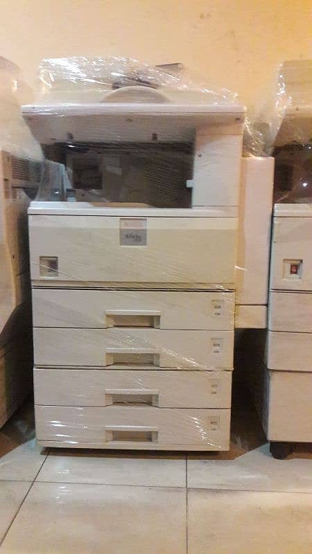 PhotoCopy Machines With Warrenty 2