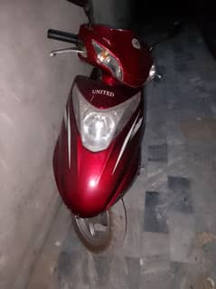 united Scooty 100cc