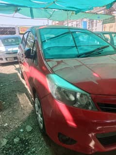 vitz 1000cc 2012/16 lhr registered 1000cc push start