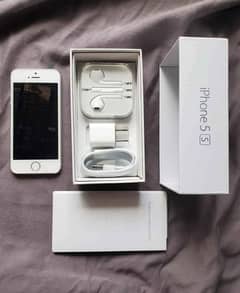 iPhone 5S 64 GB full box PTA Approved Call My WhatsApp 0324,8790419