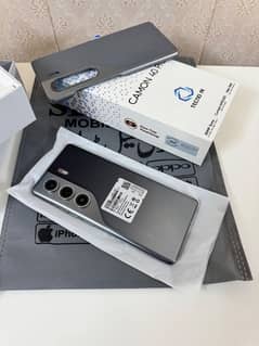Tecno camon 40 pro