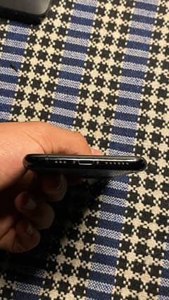 iphone 11 pro 10 by,10