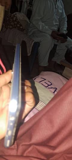 vivo y33s 8 128