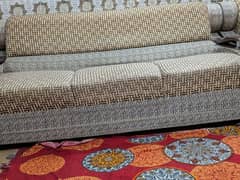 5-Seater Sofa Set – Wide, Beautiful & in Excellent Condition