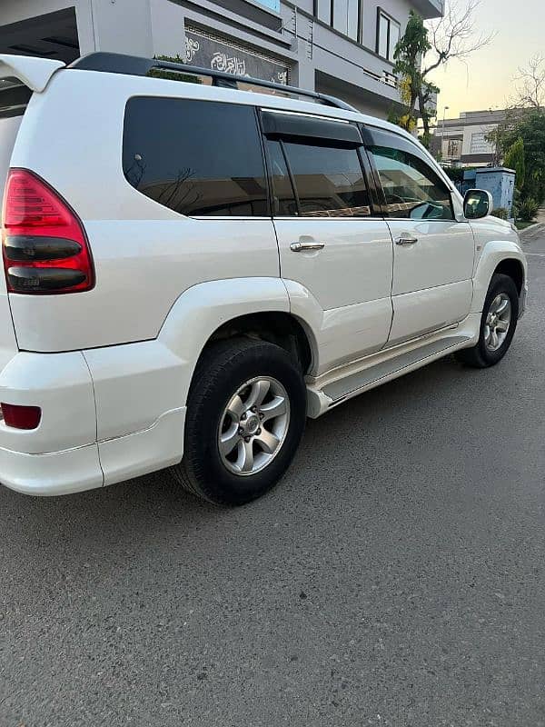Toyota . prado. AC. ok. 03000077204. watsap 4