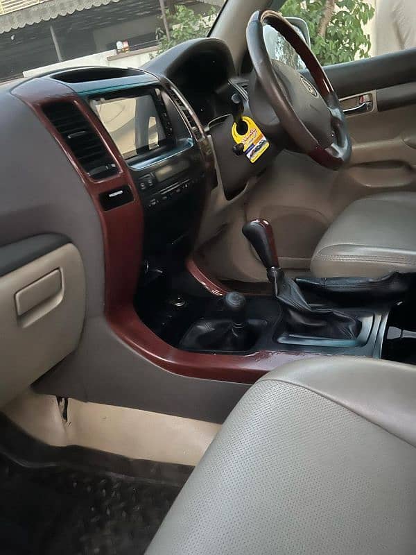 Toyota . prado. AC. ok. 03000077204. watsap 6