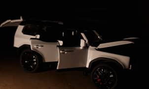 Showpiece miniature model of Toyota Land Cruiser