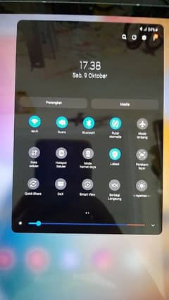 galaxy tabs4 original box in mint condition genuine no repair