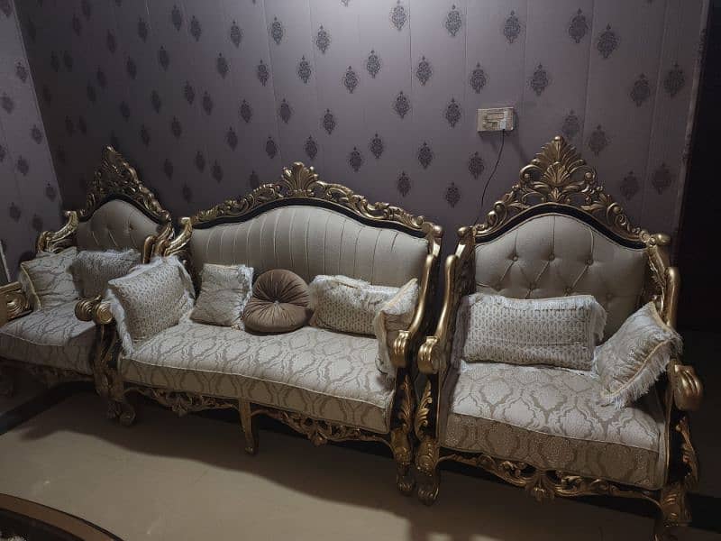 seven seate sofa with tables 0