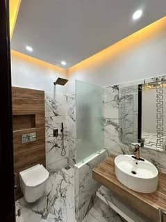 Brand New 3 Bed Dd Flat Available For Sale In Gulshan Block 1