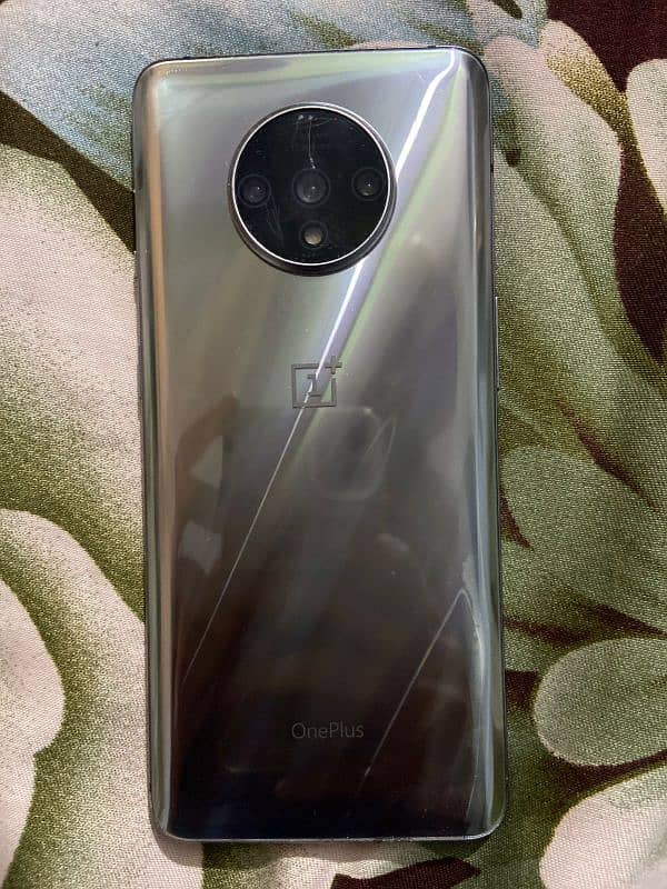 OnePlus 7T 1