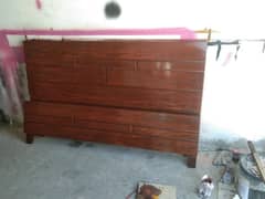 king size wooden bed