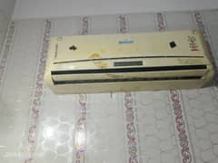 USED OLD SPLIT AC ONE TON ORIENT RUNNING CONDITION UPPER MALL MIAN MIR