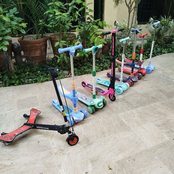 2 in 1 scooty for kids with LED lights 0