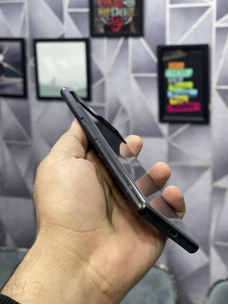 Google Pixel 6 8gb 128gb pta approved 7