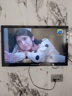 32 inches LED Tv