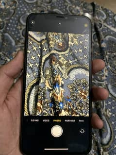 iPhone XS Max 64 gb read add carefully